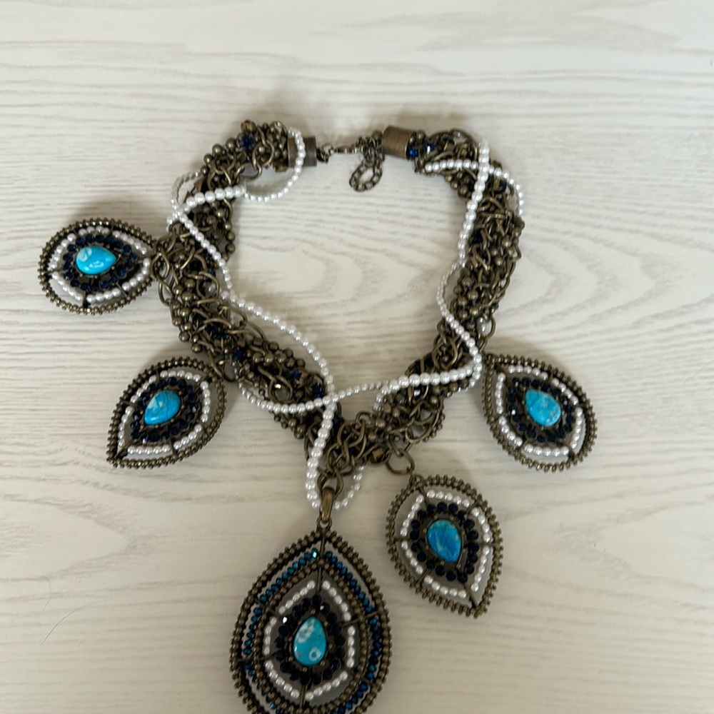 Stunning limited Chico’s necklace vintage
